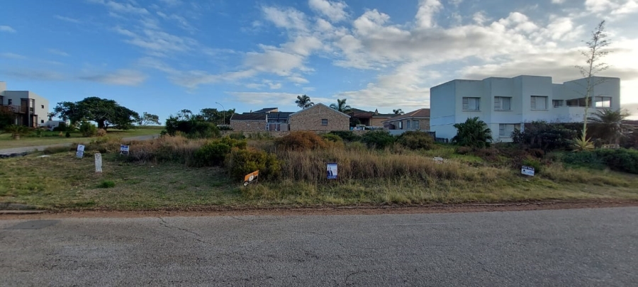  Bedroom Property for Sale in Wavecrest Eastern Cape